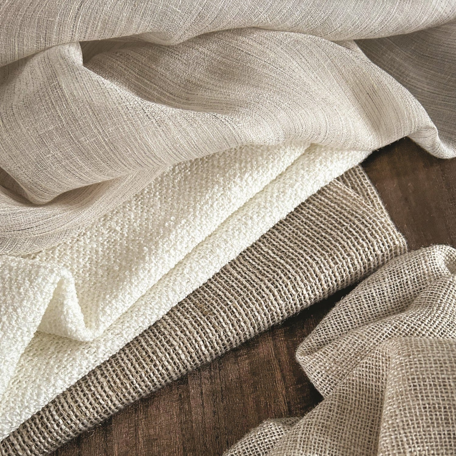 luxe effen stoffen fabrics selected wallpapers interiors