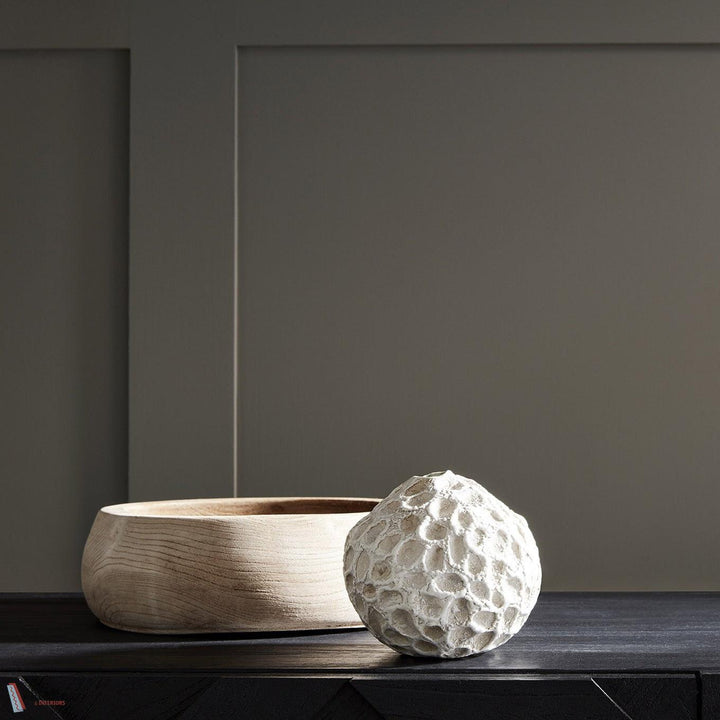 Attic II verf Little Greene 144-Selected-Wallpapers-Interiors