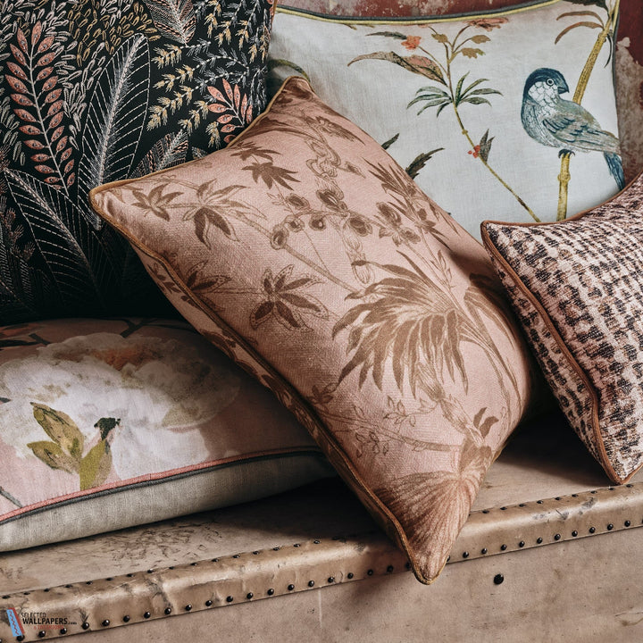 Chiya Kussen-Kussen-Romo-Kissen-Cushion-Selected Interiors