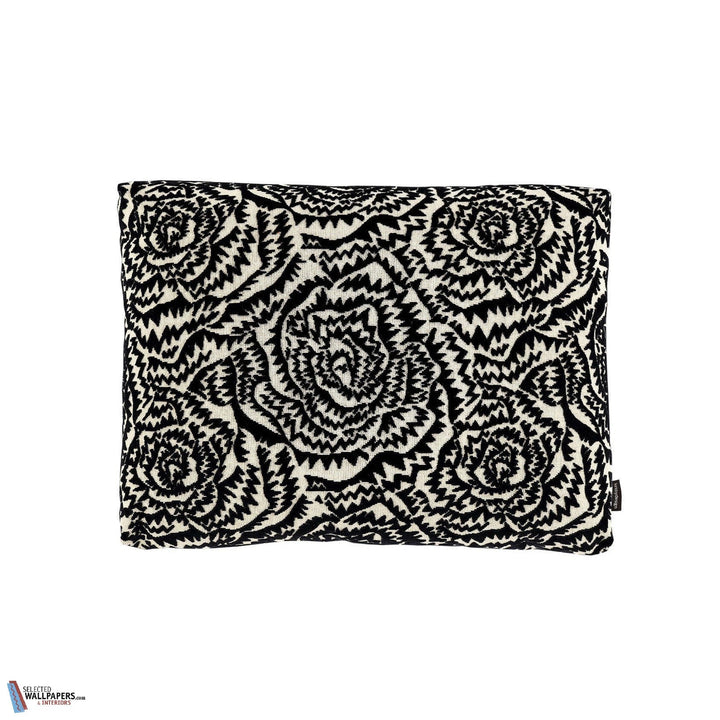 Jagged Roses Kussen-Kirkby Design-Kissen-Cushion-Monochrome-55 x 40 cm-Selected Interiors