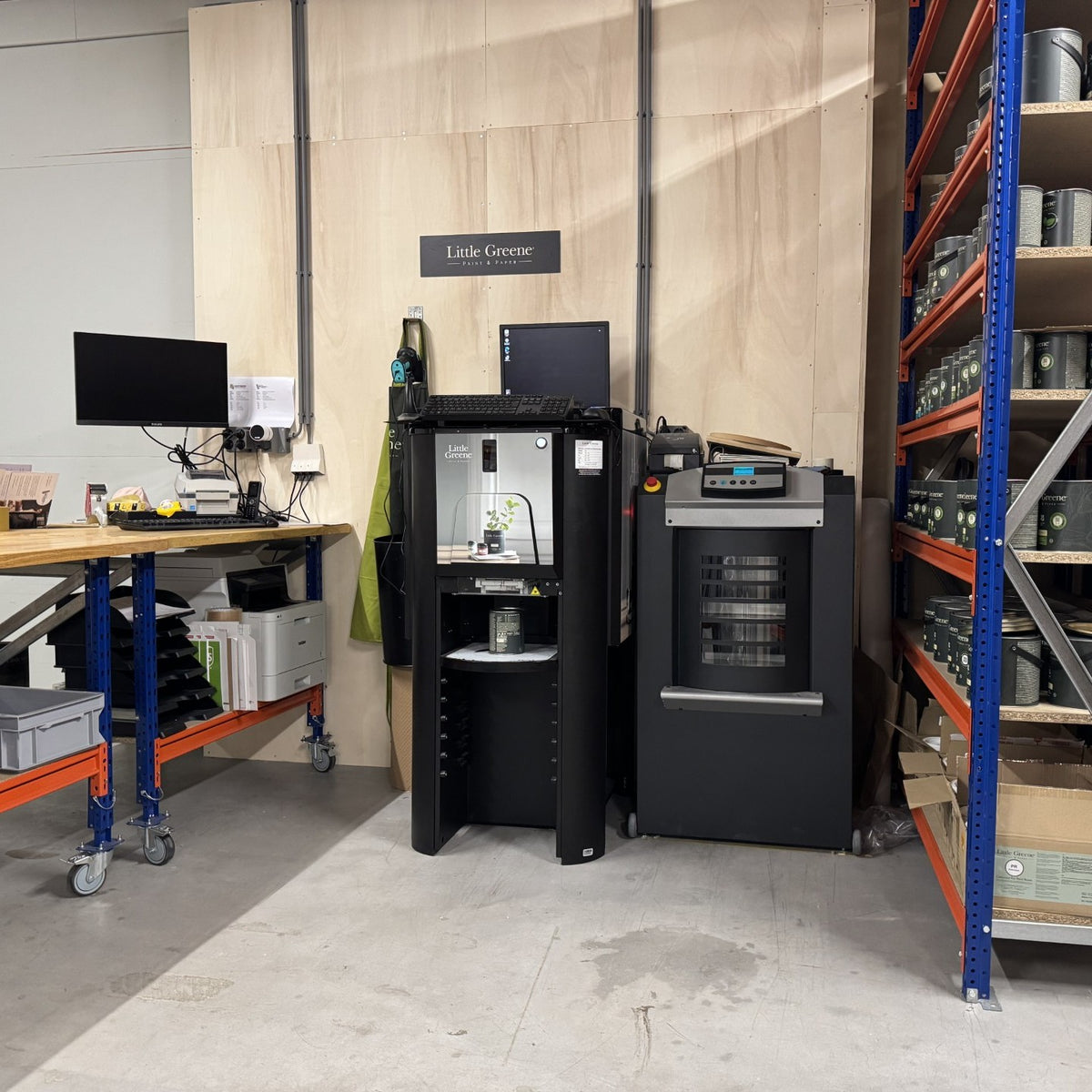 Werken als magazijnmedewerker bij Selected Wallpapers in Montfoort